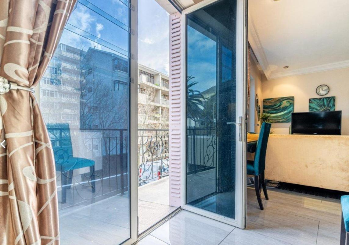 Luxury Apartment, Near V&A Waterfront And Cpt Stadium Cape Town Exterior foto